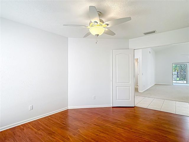 9308 FAIRWAY LAKES COURT, Tampa, FL 33647