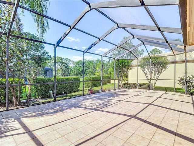 9308 FAIRWAY LAKES COURT, Tampa, FL 33647