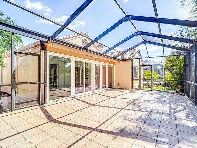 9308 FAIRWAY LAKES COURT, Tampa, FL 33647