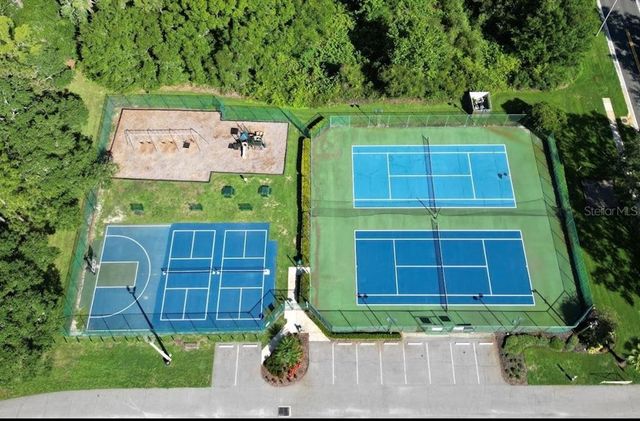 9308 FAIRWAY LAKES COURT, Tampa, FL 33647