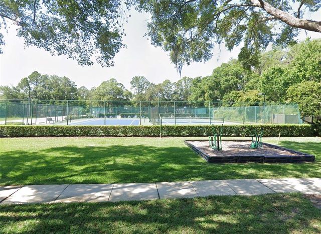 9308 FAIRWAY LAKES COURT, Tampa, FL 33647