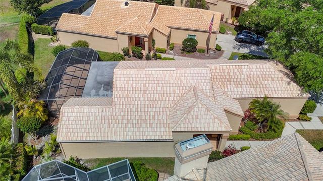 9308 FAIRWAY LAKES COURT, Tampa, FL 33647