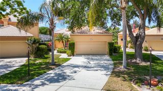 9308 FAIRWAY LAKES COURT, Tampa, FL 33647