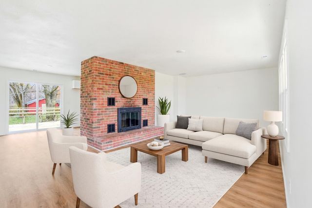 10050 N VV, Columbia, MO 65202