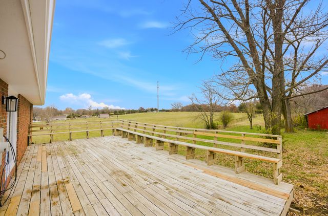 10050 N VV, Columbia, MO 65202