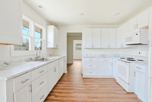 10050 N VV, Columbia, MO 65202