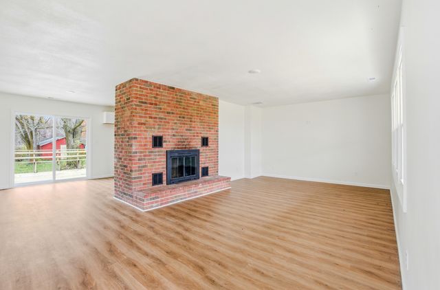 10050 N VV, Columbia, MO 65202