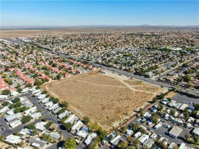 47 vic avenue R11, Palmdale, CA 93553