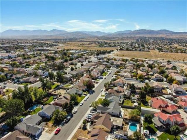 47 vic avenue R11, Palmdale, CA 93553