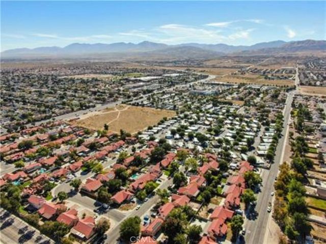 47 vic avenue R11, Palmdale, CA 93553