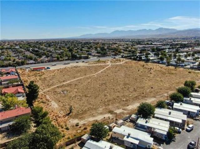 47 vic avenue R11, Palmdale, CA 93553