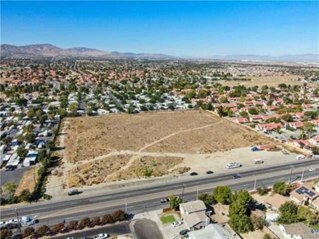 47 vic avenue R11, Palmdale, CA 93553