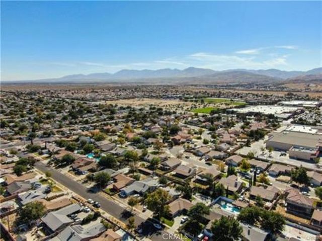 47 vic avenue R11, Palmdale, CA 93553