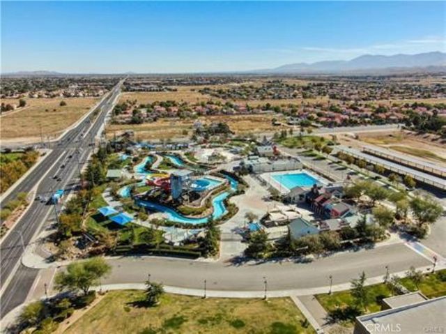 47 vic avenue R11, Palmdale, CA 93553
