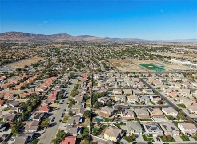 47 vic avenue R11, Palmdale, CA 93553