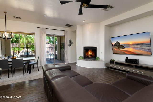 1544 W Soft Breeze Court, Oro Valley, AZ 85737
