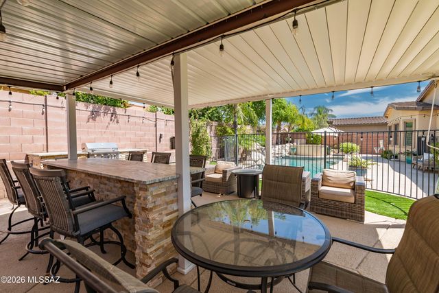 1544 W Soft Breeze Court, Oro Valley, AZ 85737