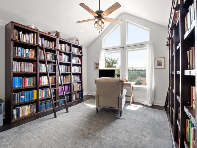 10103 Twin Lake LOOP, Dripping Springs, TX 78620