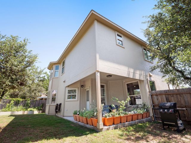 10103 Twin Lake LOOP, Dripping Springs, TX 78620