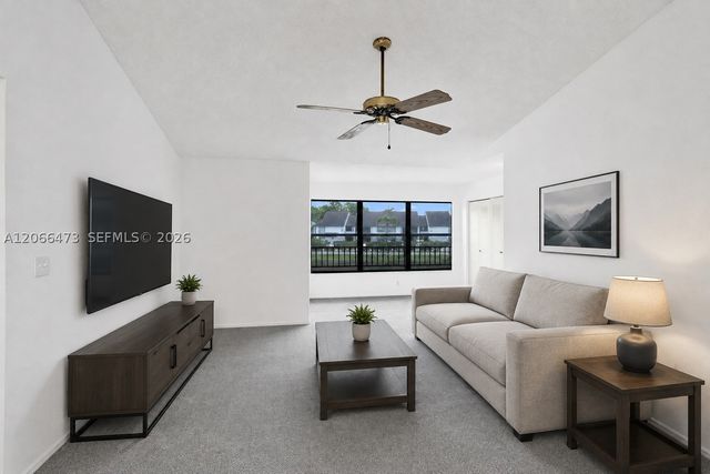 2796 S University Dr 2201, Davie, FL 33328
