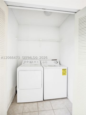 2796 S University Dr 2201, Davie, FL 33328
