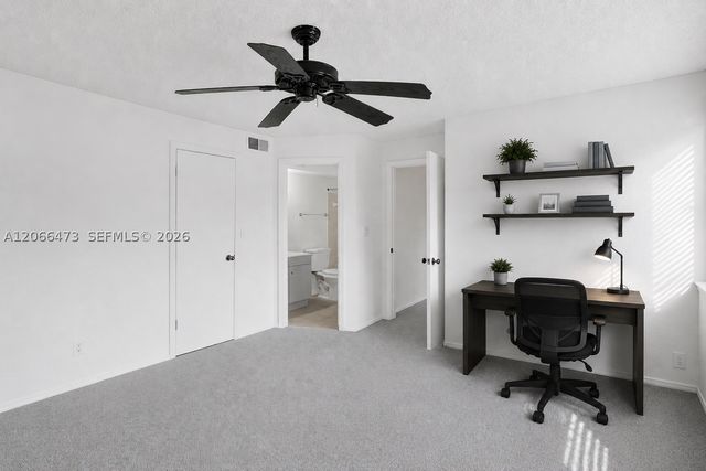2796 S University Dr 2201, Davie, FL 33328