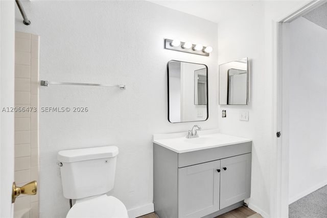 2796 S University Dr 2201, Davie, FL 33328
