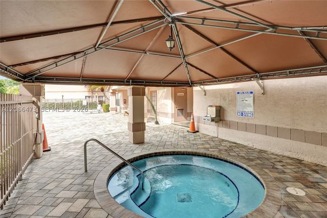 2796 S University Dr 2201, Davie, FL 33328