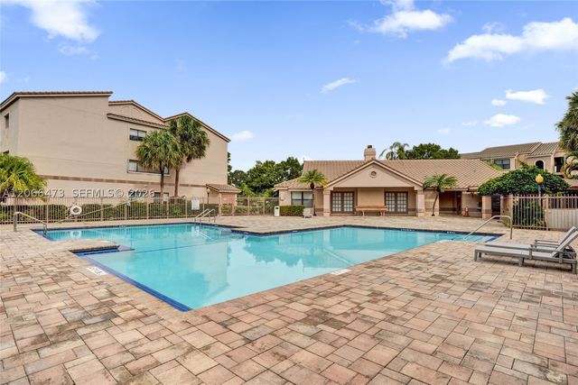 2796 S University Dr 2201, Davie, FL 33328