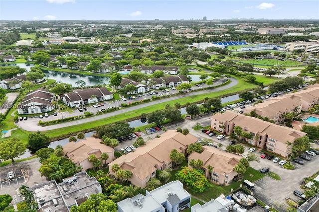 2796 S University Dr 2201, Davie, FL 33328