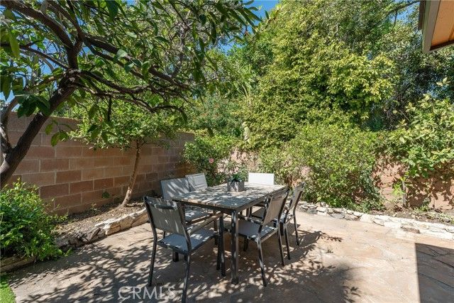 6539 Noble Avenue, Van Nuys (los Angeles), CA 91411