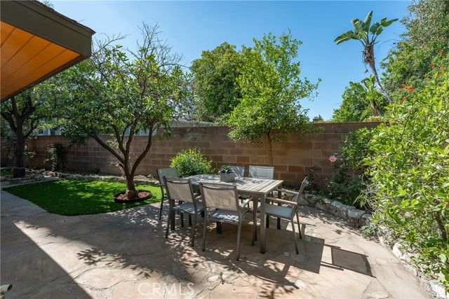 6539 Noble Avenue, Van Nuys (los Angeles), CA 91411