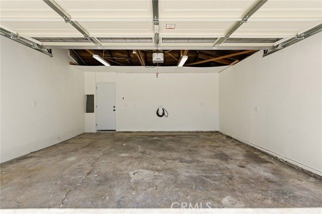 6539 Noble Avenue, Van Nuys (los Angeles), CA 91411