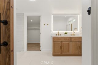 6539 Noble Avenue, Van Nuys (los Angeles), CA 91411