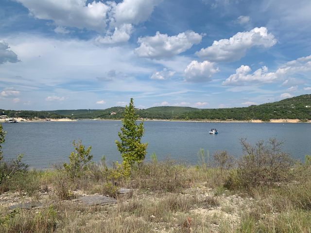 17140 Northlake Hills DR, Jonestown, TX 78645