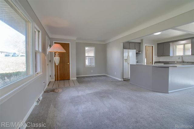 5155 Daron Lane, West Bloomfield Charter Township, MI 48324