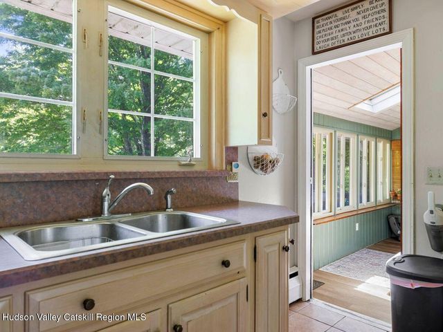 284 Tuckers Corners Road, Highland, NY 12528