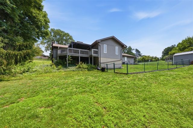 601 Wack Dr, Rochester Twp, PA 15074