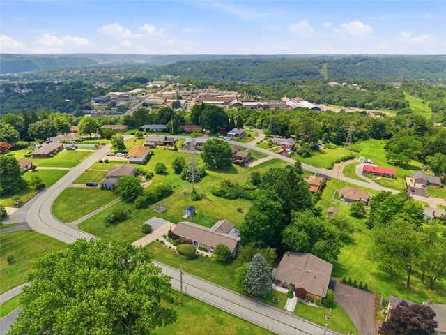 601 Wack Dr, Rochester Twp, PA 15074
