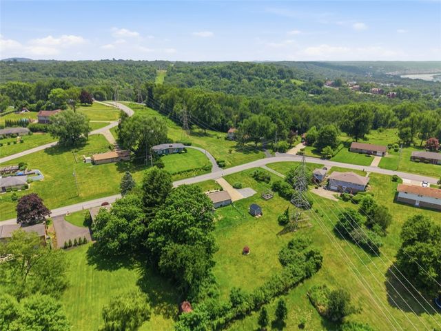 601 Wack Dr, Rochester Twp, PA 15074