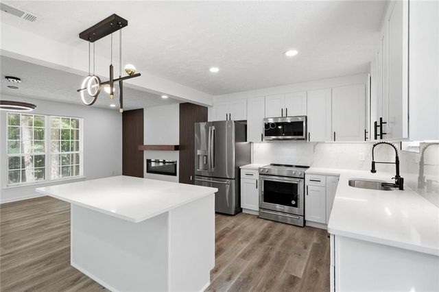 3434 Irvin Drive, Loganville, GA 30052