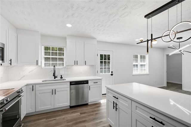 3434 Irvin Drive, Loganville, GA 30052