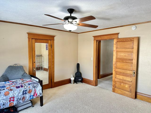 613 W Fountain Street, Albert Lea, MN 56007