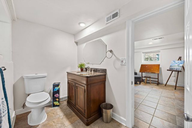 4906 W Argyle Street, Chicago, IL 60630