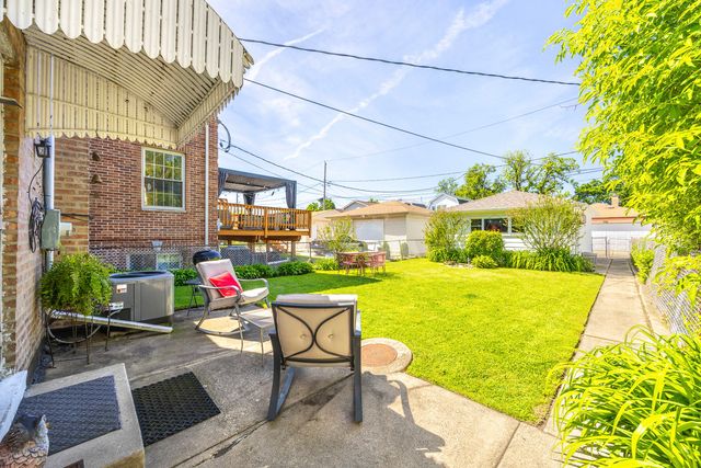 4906 W Argyle Street, Chicago, IL 60630