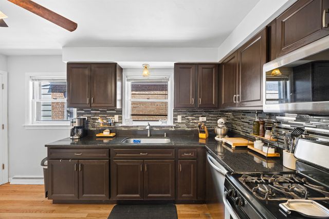 4906 W Argyle Street, Chicago, IL 60630