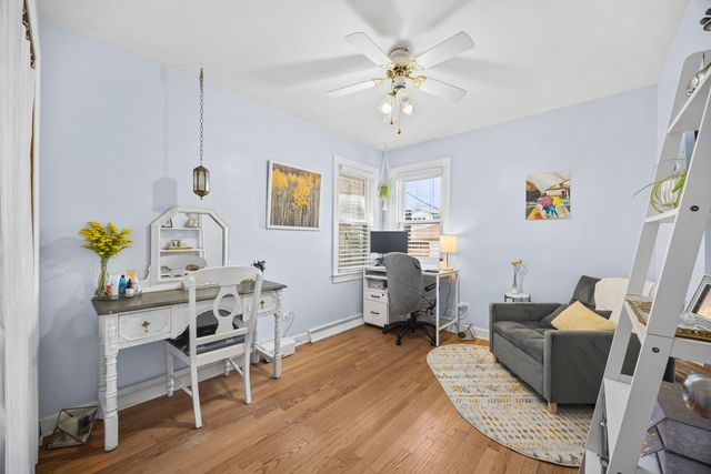 4906 W Argyle Street, Chicago, IL 60630