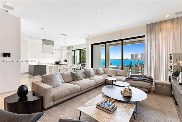 401 E Rivo Alto Drive, Miami Beach, FL 33139