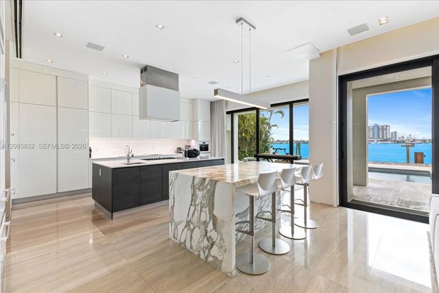 401 E Rivo Alto Drive, Miami Beach, FL 33139