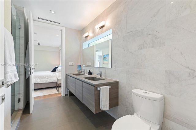 401 E Rivo Alto Drive, Miami Beach, FL 33139